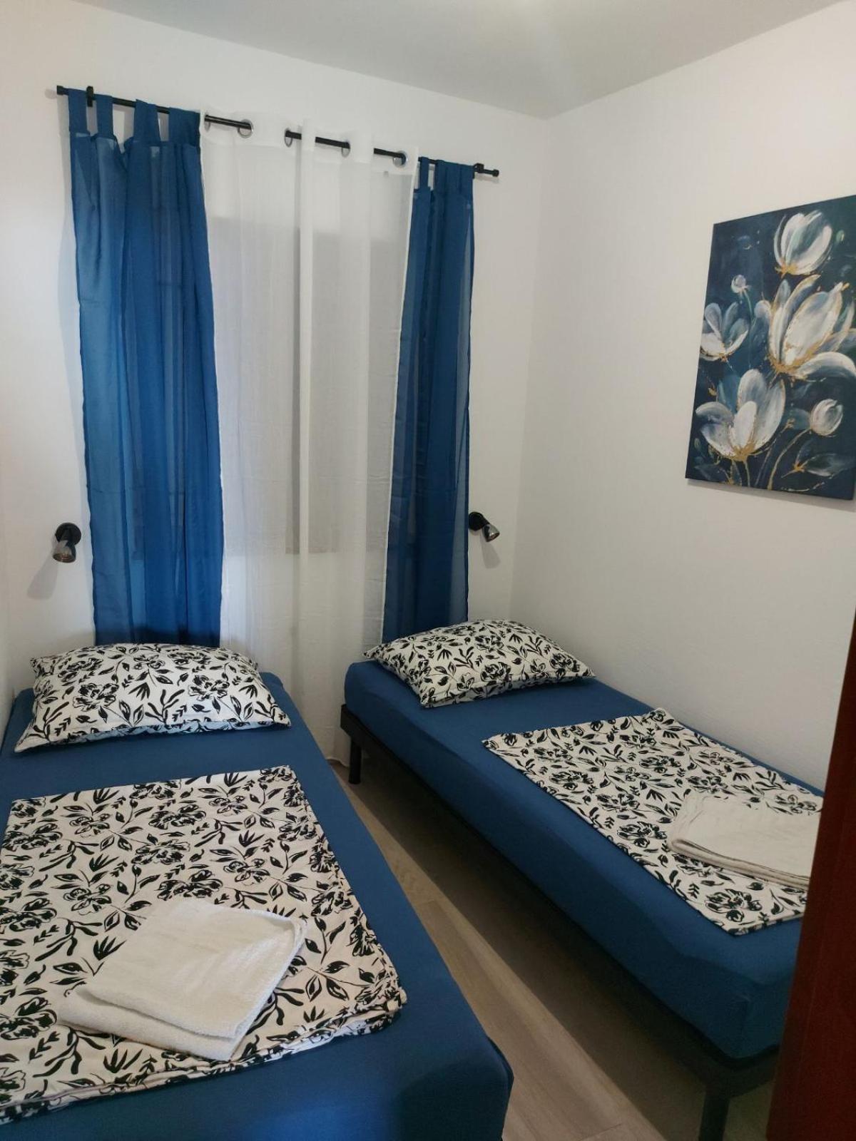 Private Accommodation Stara Baška Eksteriør billede