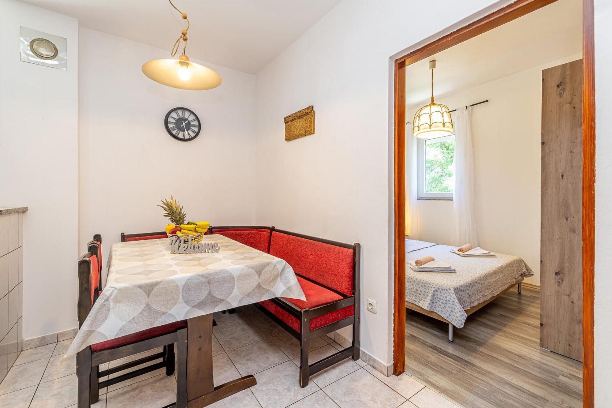 Private Accommodation Stara Baška Eksteriør billede