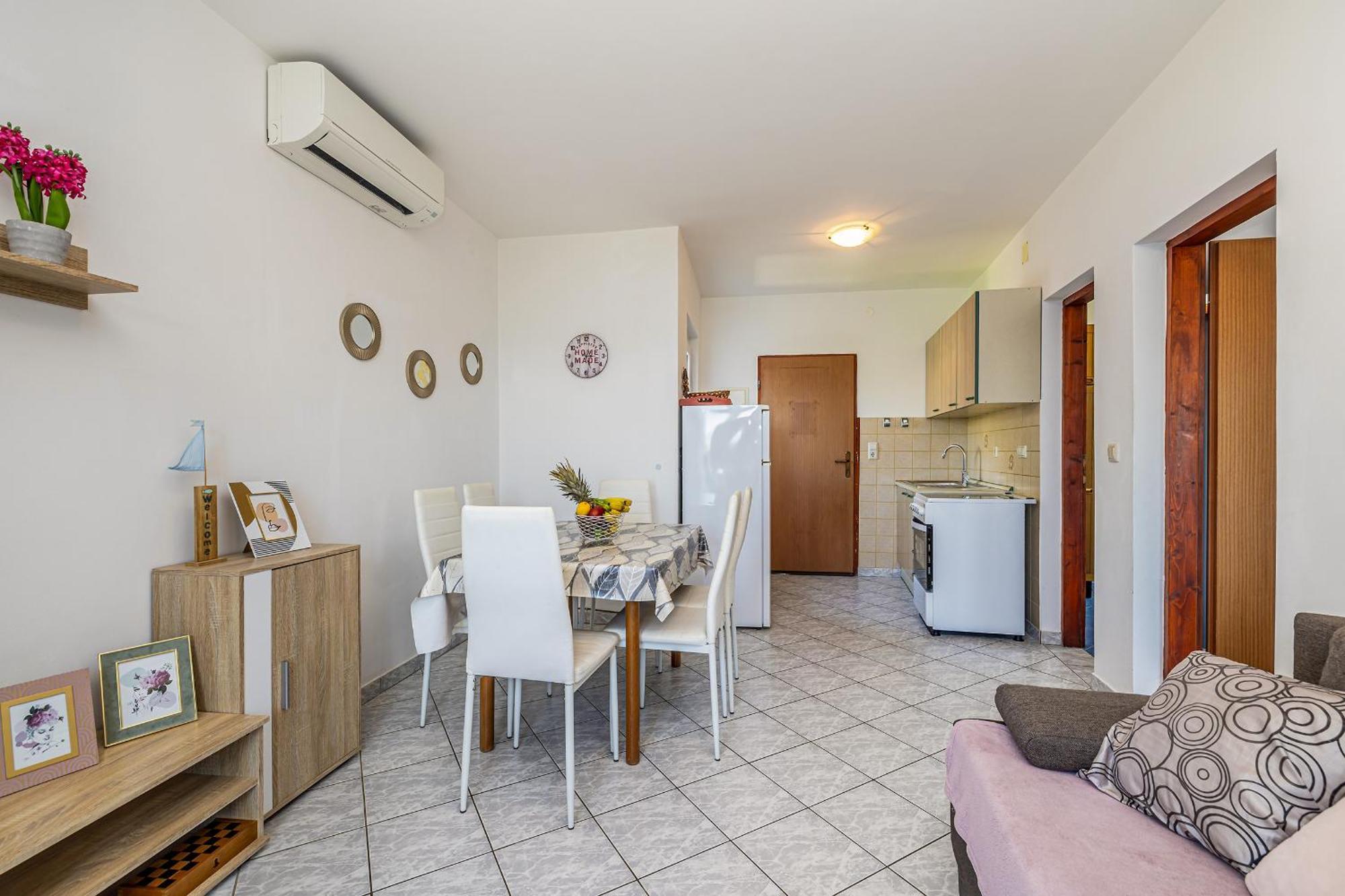 Private Accommodation Stara Baška Eksteriør billede